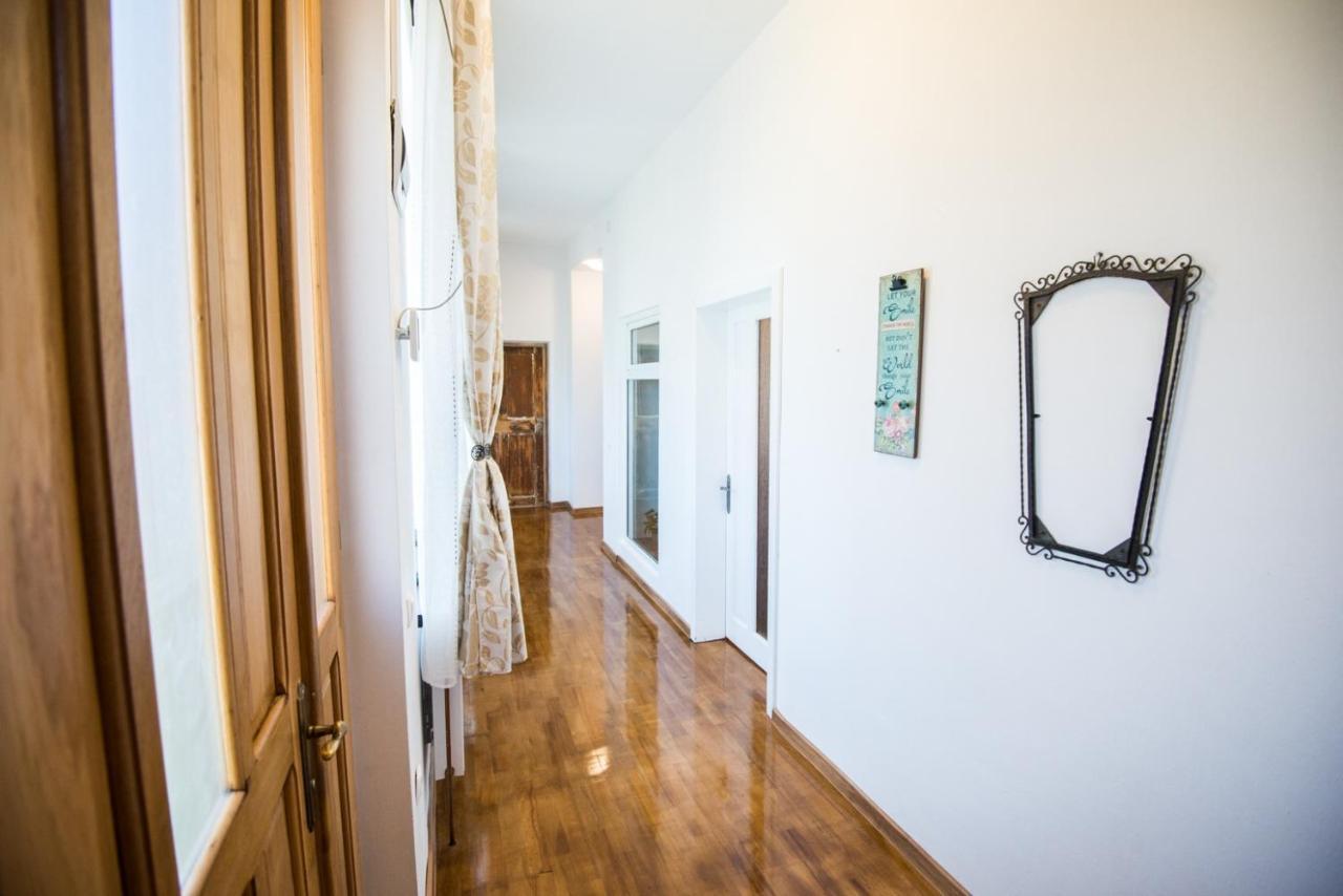 Writer S Street Residence Arad Exterior foto